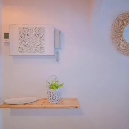 Apartamento En Torrevieja Con Piscina Y A 100 Metros De La Playa Exterior photo