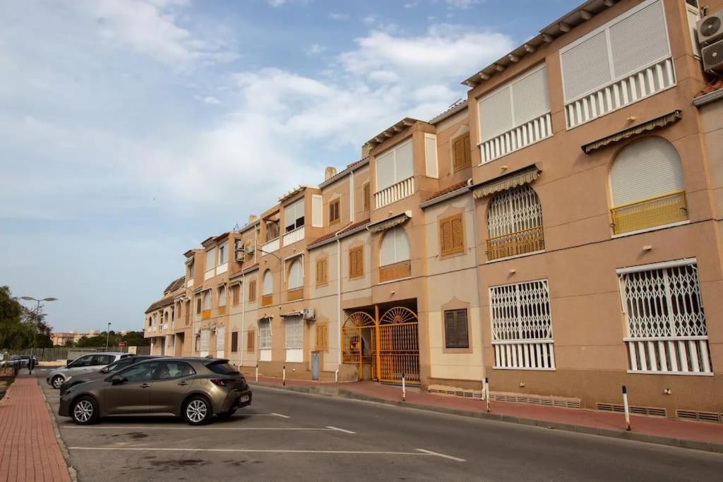 En Con Piscina Y A 100 Metros De La Playa Apartment