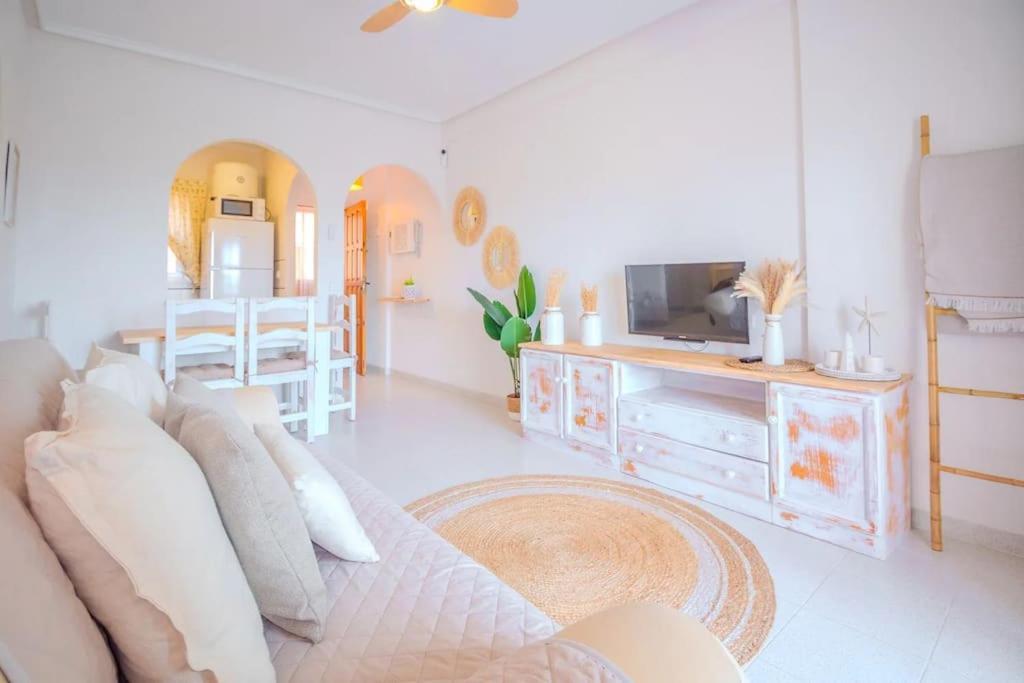 Apartment En Con Piscina Y A 100 Metros De La Playa